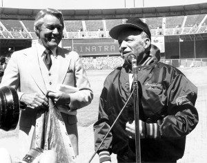 Lon Simmons with Frank Sinatra at Candlestick Park (Courtesy of San Francisco Giants)